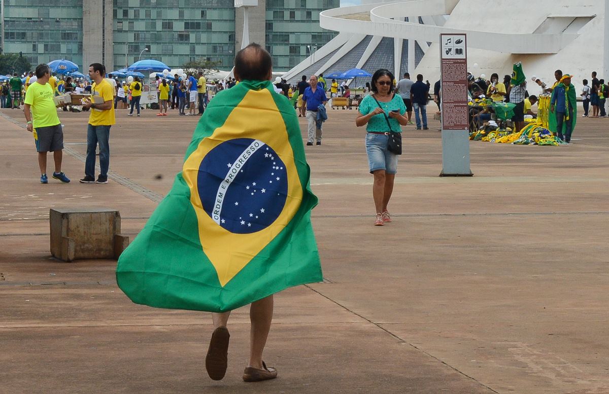 Alt virker å være for eller mot riksretten mot Dilma i Brasil om dagen. Foto: Wilson Dias/Agencia Brasil/Flickr cc