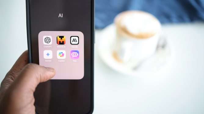 Solen Feyissa/Unsplash